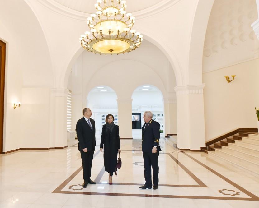 Ilham Aliyev, his spouse view conditions created at administrative building of Azerbaijan Railways CJSC (PHOTO)