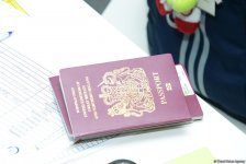 Делегации различных стран проходят аккредитацию на Кубок мира по прыжкам на батуте в Баку (ФОТОРЕПОРТАЖ)