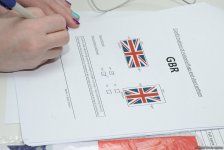 Делегации различных стран проходят аккредитацию на Кубок мира по прыжкам на батуте в Баку (ФОТОРЕПОРТАЖ)