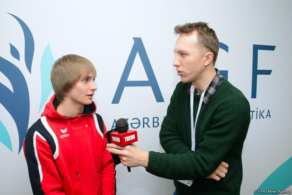 Gymnast calls for supporting Azerbaijani team at World Cup (PHOTO)