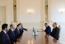 Президент Ильхам Алиев принял министра образования Катара   (ФОТО)