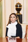 Президент Ильхам Алиев: Мехрибан Алиева долгие годы играет важную и активную роль в общественно-политической жизни страны, нашей культурной жизни  (ФОТО)