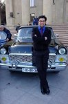 Шейна Гуффогга встретили в Баку парадом ретро-автомобилей (ФОТО)