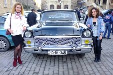 Шейна Гуффогга встретили в Баку парадом ретро-автомобилей (ФОТО)