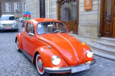 Шейна Гуффогга встретили в Баку парадом ретро-автомобилей (ФОТО)
