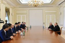 Президент Ильхам Алиев принял министра продовольствия, сельского хозяйства и животноводства Турции  (ФОТО)