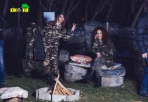 Азербайджанские телеведущие в военной форме: беседа у костра  с Видади Гасановым (ВИДЕО, ФОТО)