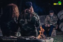 Азербайджанские телеведущие в военной форме: беседа у костра  с Видади Гасановым (ВИДЕО, ФОТО)