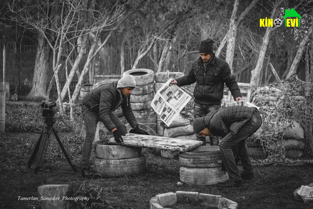 Азербайджанские телеведущие в военной форме: беседа у костра  с Видади Гасановым (ВИДЕО, ФОТО)