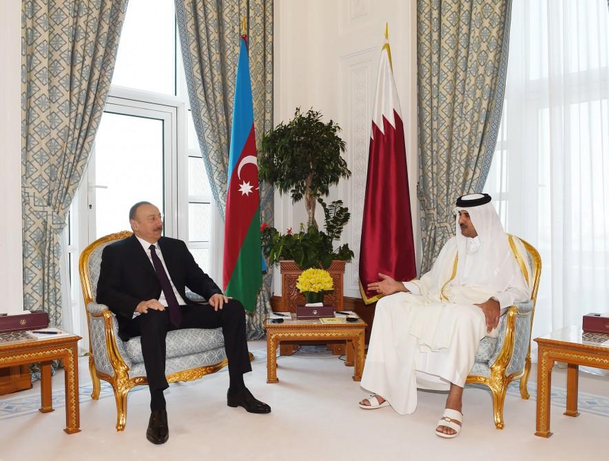 Azerbaijani president, Qatari emir have one-on-one meeting (PHOTO)