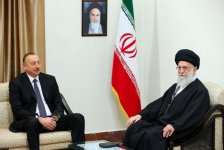 President Aliyev meets Iran’s Supreme Leader (PHOTO)