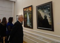 Заслуженный художник России показал в Баку "Женское счастье" (ФОТО)