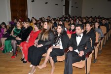 "Мужской колодец" в Мингячевире (ФОТО)