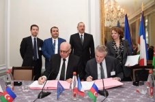 Президент Азербайджана Ильхам Алиев встретился с членами бизнес-совета Движения предприятий Франции (ФОТО)