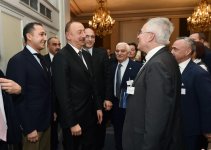 Президент Азербайджана Ильхам Алиев встретился с членами бизнес-совета Движения предприятий Франции (ФОТО)