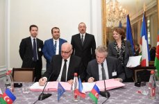 Президент Азербайджана Ильхам Алиев встретился с членами бизнес-совета Движения предприятий Франции (ФОТО)