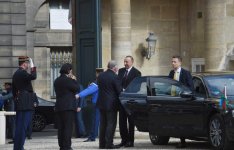 Ilham Aliyev meets French Senate’s president in Paris (PHOTO)