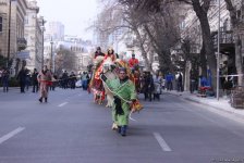 Праздничное шествие "Илахыр чершенбе" на улицах Баку – встречаем Новруз (ФОТО)