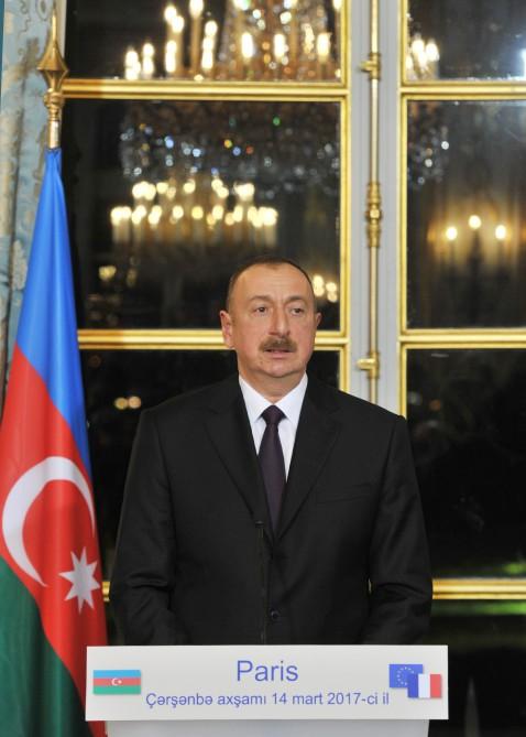 Президент Ильхам Алиев: Армения не должна уклоняться от переговоров (ФОТО)