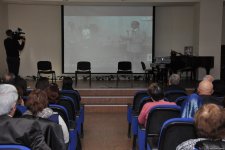 В Баку почтили память Габиля Алиева (ФОТО)