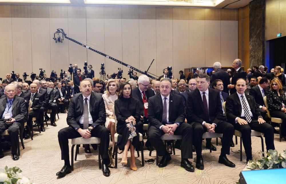 Azerbaijani president, first lady taking part in V Global Baku Forum (PHOTO)