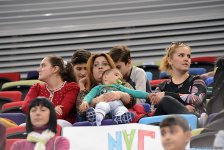 Стартовал второй день соревнований Кубка мира по спортивной гимнастике в Баку (ФОТО)