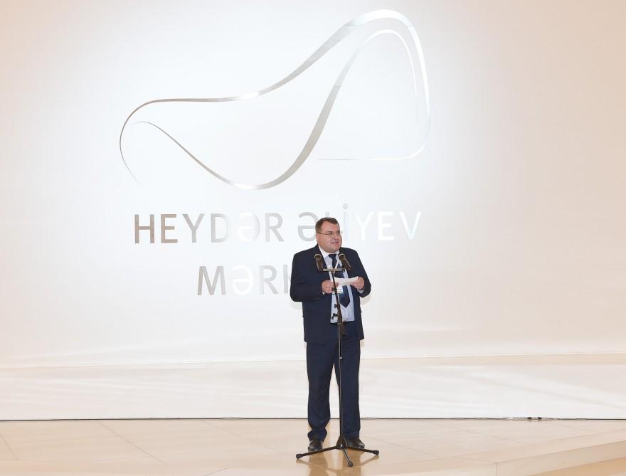Azerbaijan`s First Vice-President Mehriban Aliyeva attends opening of exhibition as part of Days of Hungary (PHOTO)
