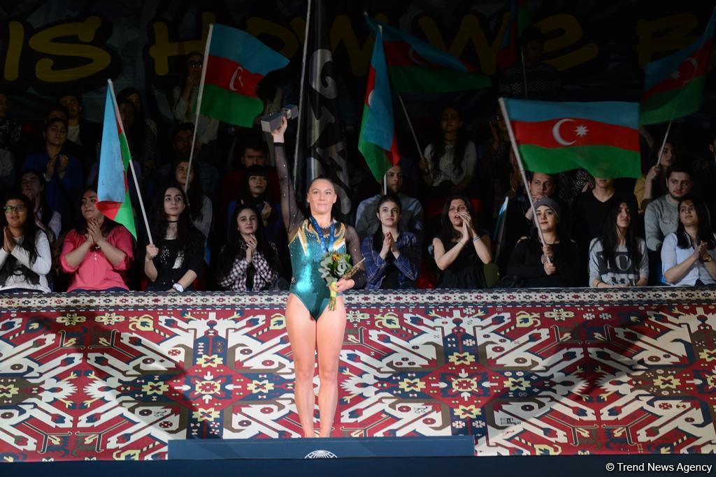 В Баку прошла церемония награждения победителей и призеров первого дня финалов Кубка мира по спортивной гимнастике (ФОТО)