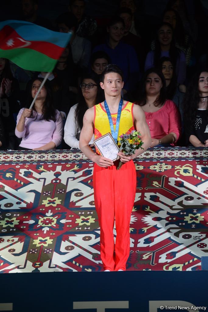 В Баку прошла церемония награждения победителей и призеров первого дня финалов Кубка мира по спортивной гимнастике (ФОТО)