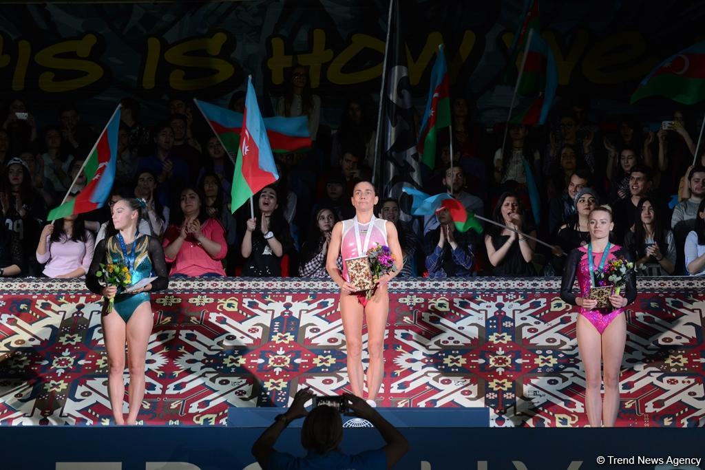 В Баку прошла церемония награждения победителей и призеров первого дня финалов Кубка мира по спортивной гимнастике (ФОТО)