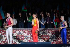 Состоялась церемония награждения победителей и призеров второго дня финалов Кубка мира по спортивной гимнастике в Баку (ФОТО)