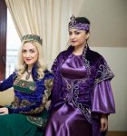 Азербайджанские звезды встречают Новруз в национальной одежде (ФОТО)