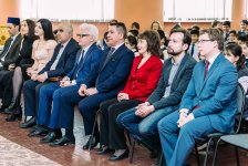 Азербайджанцы подарили российским школьникам праздник Новруза (ФОТО)