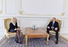 Президент Ильхам Алиев принял верительные грамоты послов Дании и Португалии (ФОТО) (версия 2)