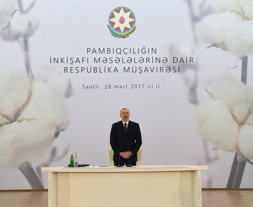 Президент Ильхам Алиев принимает участие в республиканском совещании по развитию хлопководства (ФОТО) (версия 2)