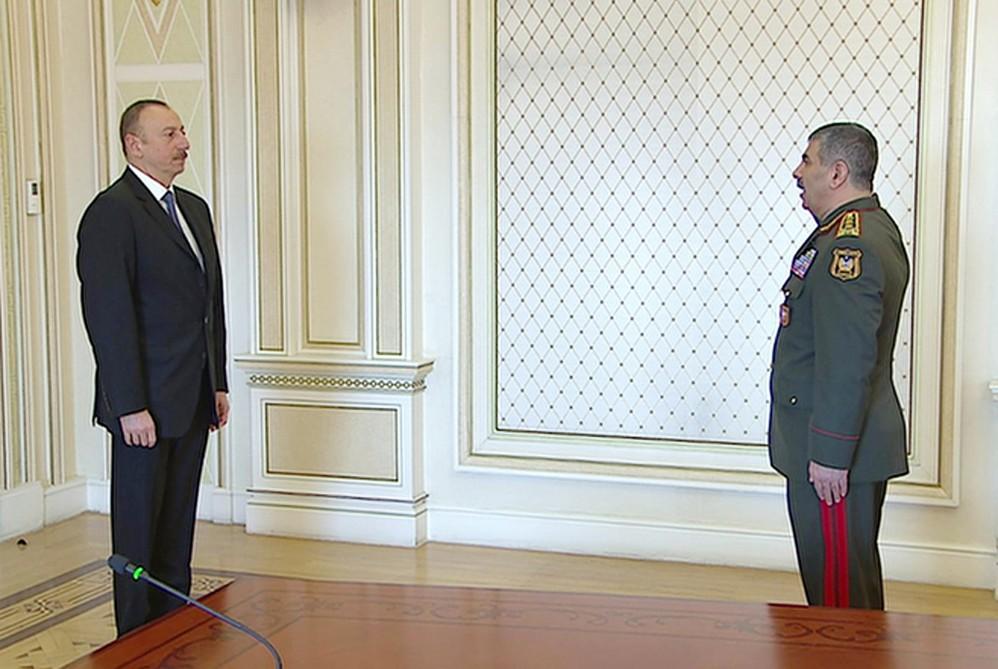 Ilham Aliyev receives servicemen on anniversary of April victories of Azerbaijani army (PHOTO)