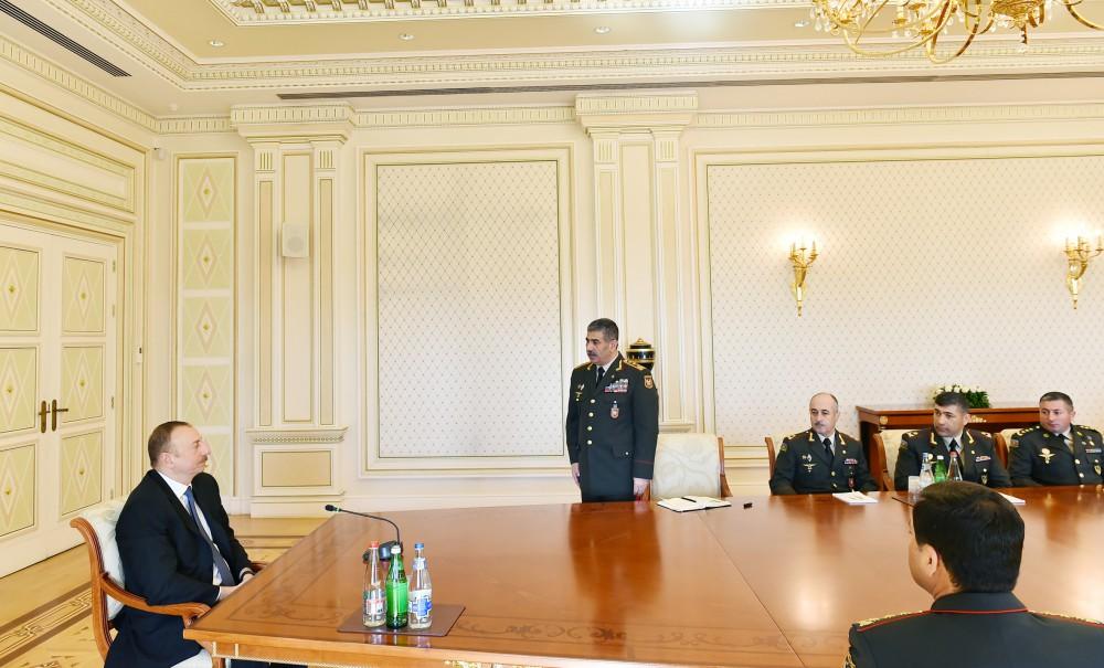 Ilham Aliyev receives servicemen on anniversary of April victories of Azerbaijani army (PHOTO)