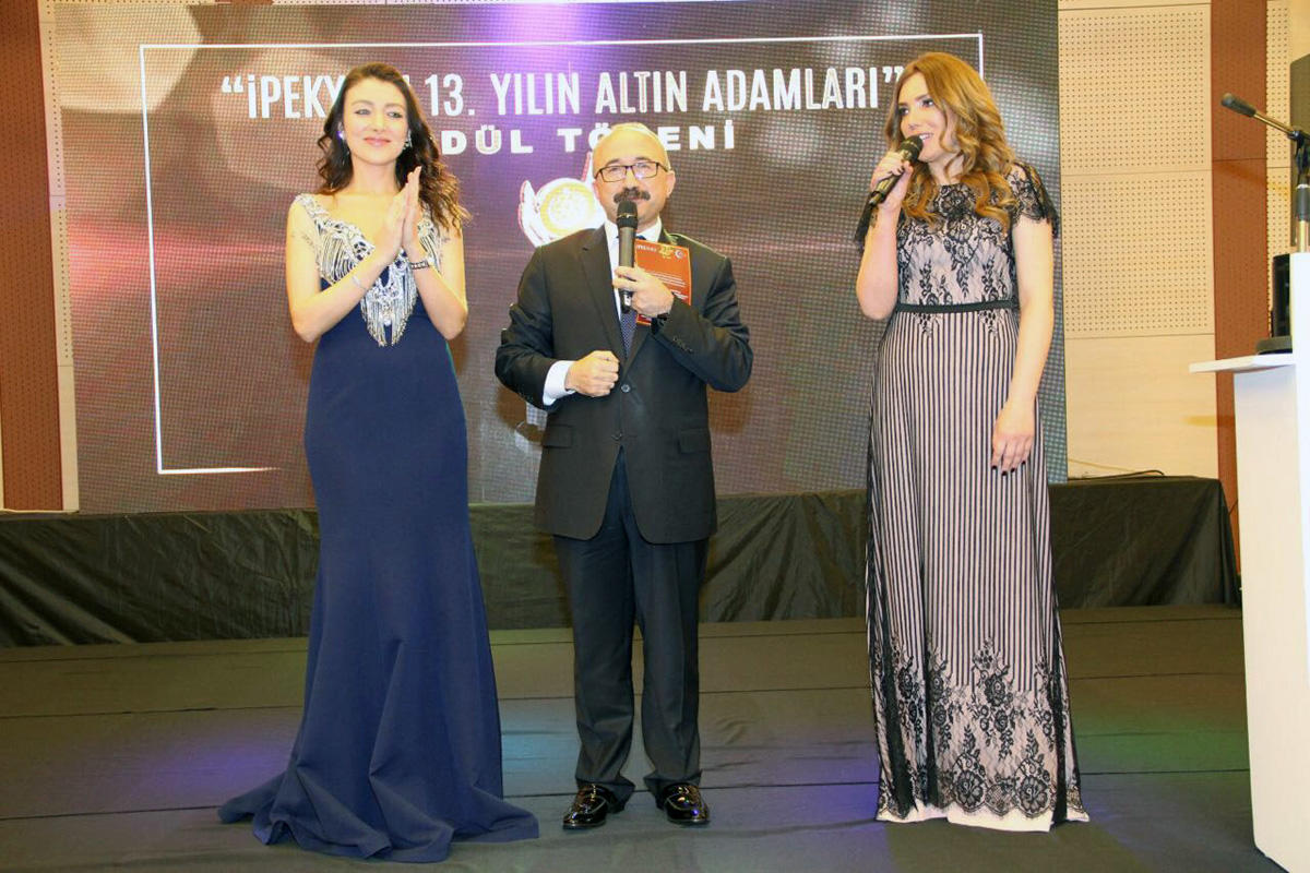 Представители Азербайджана удостоены премии "Yılın Altın Adamları" в Турции (ФОТО)