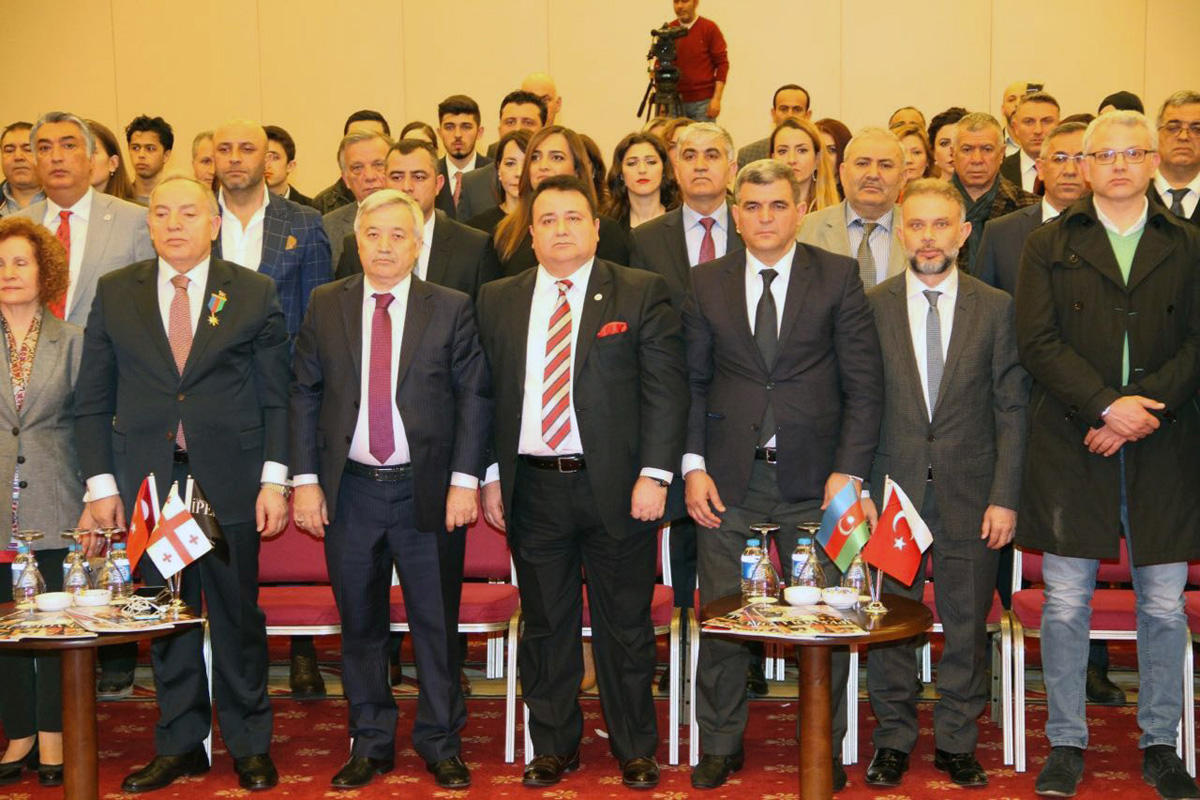 Представители Азербайджана удостоены премии "Yılın Altın Adamları" в Турции (ФОТО)