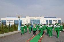 Президент Туркменистана в "Авазе" открыл крупный спортивный комплекс (ФОТО)