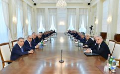 Под председательством Президента Ильхама Алиева прошло заседание Кабмина  Азербайджана, посвященное итогам социально-экономического развития в I  квартале 2017 года и предстоящим задачам (ФОТО) (версия 2)