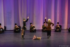 Гостям Исламиады представлено музыкальное и танцевальное искусство Азербайджана (ФОТО)