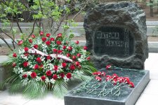 В Баку почтили память народной артистки Азербайджана Фатмы Гадри (ФОТО)