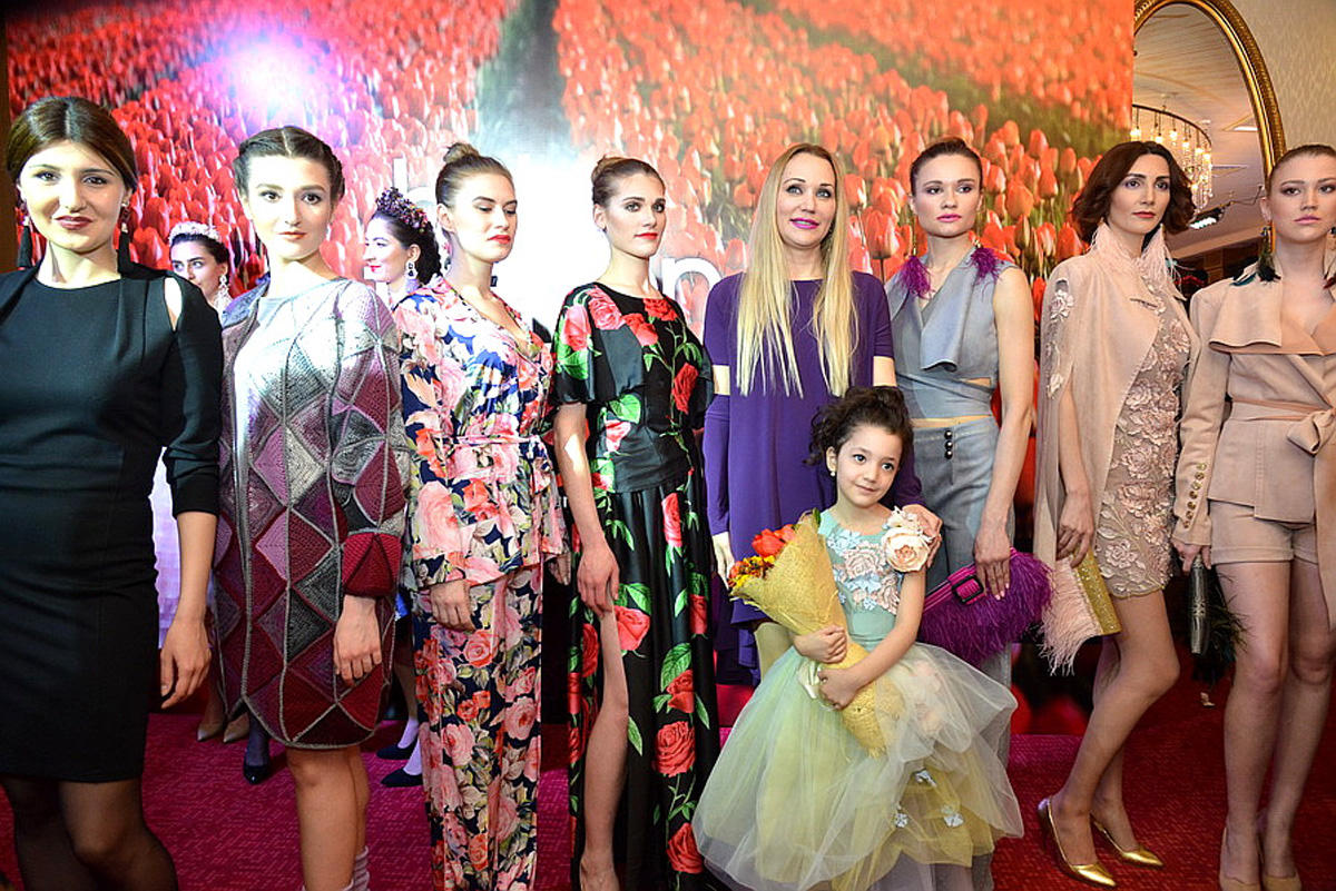 Baku Fashion Night - от 50 оттенков серого до красочных коллекций (ФОТО)