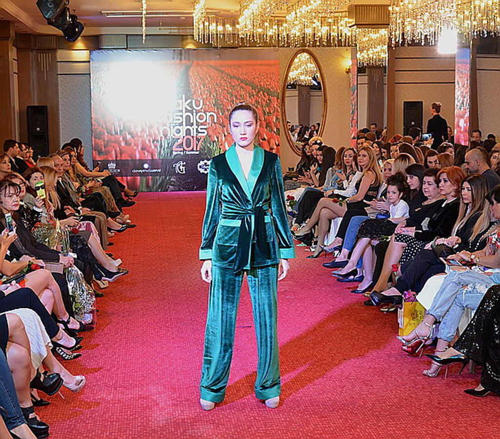 Baku Fashion Night - от 50 оттенков серого до красочных коллекций (ФОТО)