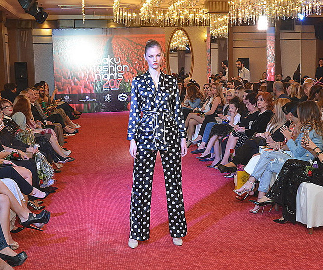 Baku Fashion Night - от 50 оттенков серого до красочных коллекций (ФОТО)
