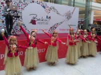 Концертные программы в рамках Бакинского шопинг-фестиваля (ФОТО)