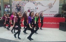 Концертные программы в рамках Бакинского шопинг-фестиваля (ФОТО)