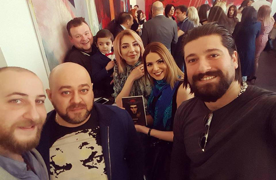 "Седьмая кукла Доура": Презентация книги Нармины Мамедзаде  с участием известных деятелей культуры (ФОТО)