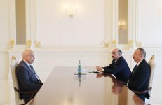 Президент Азербайджана принял гендиректора ИСЕСКО (ФОТО)